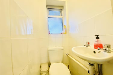 3 bed flat, Trent Bridge Buildings, West Bridgford, Nottingham, NG25FB - Image 12